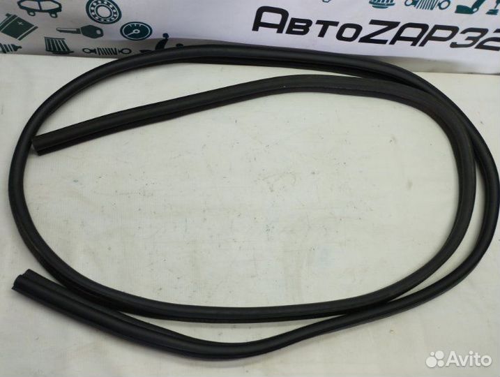 Уплотнитель багажника Лада Ларгус 21129 2019