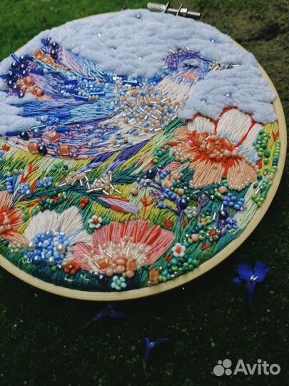 Ручная вышивка на пяльцах