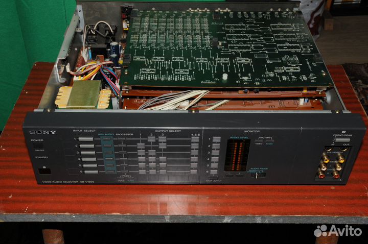 Продам аудио-видео комутатор Sony SB V-1000