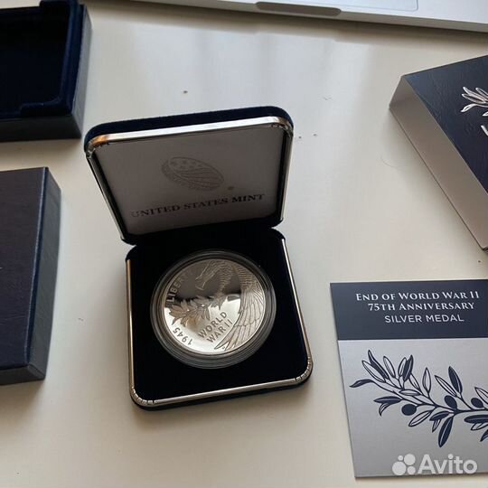 Памятная медаль End of World War II 75th