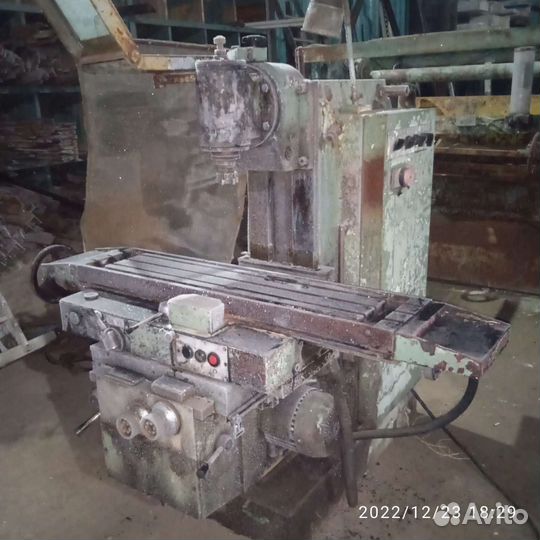 Сверлильный станок 2а135