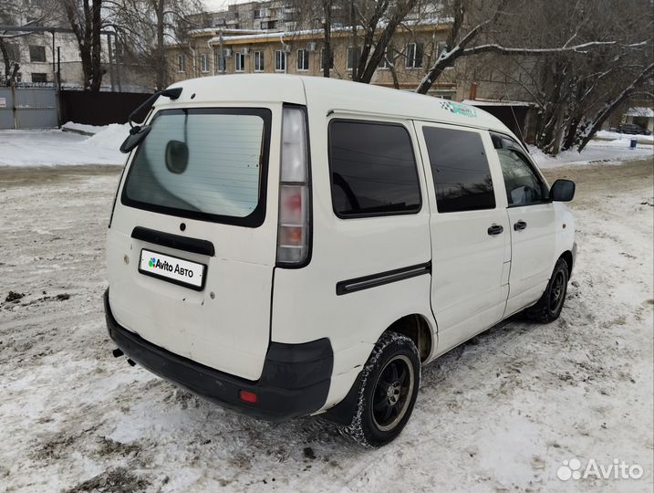 Toyota Town Ace 1.8 AT, 2000, битый, 232 000 км