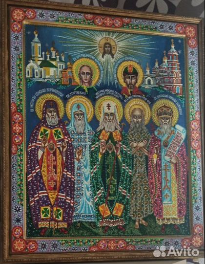 Православные иконы в современном точечном стиле