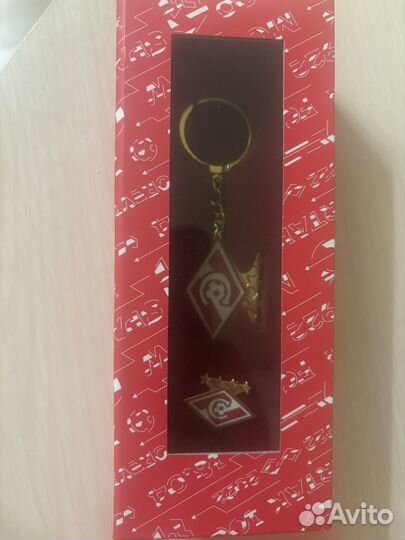 Набор значков и значок + брелок фк Спартак Москва