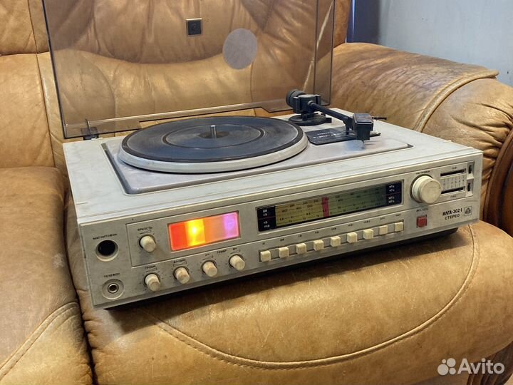 Проигрыватель винила Игла 302-1