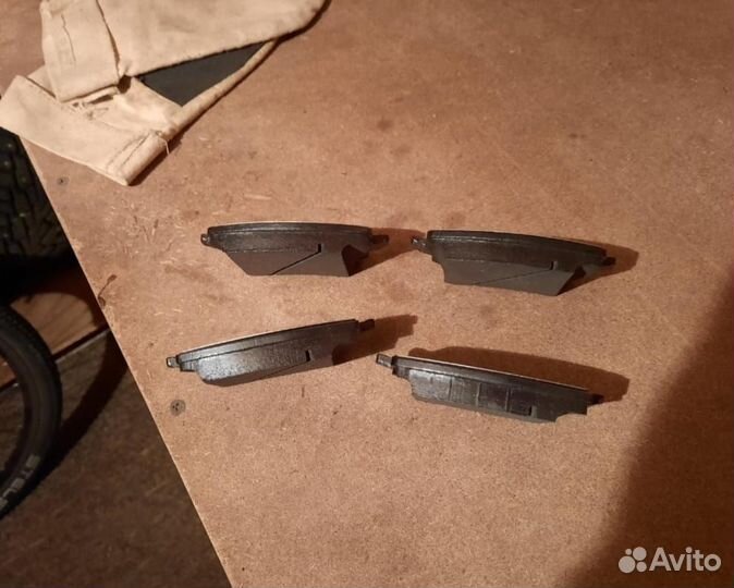 Задние тормозные колодки VAG