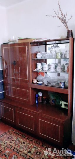 Буфеты и серванты