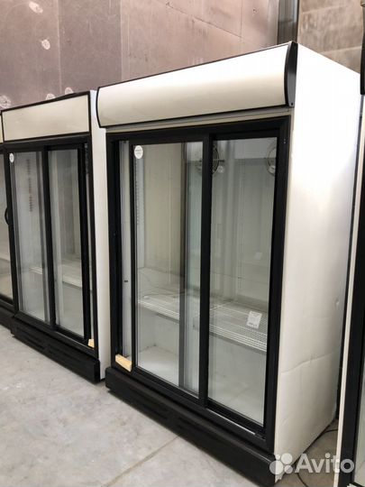 Холодильный шкаф объем 1100л