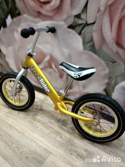 Беговел детский бу