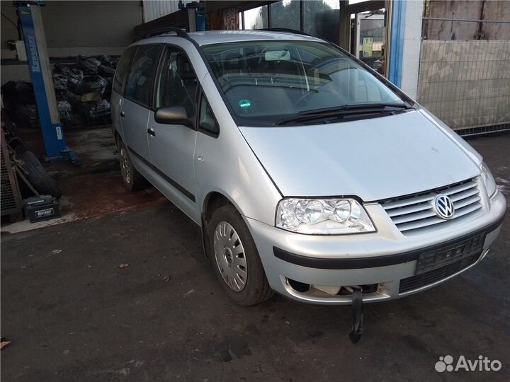 Разбор на запчасти Volkswagen Sharan 2000-2010