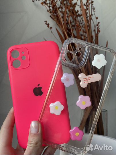 Чехлы на телефон iPhone 11