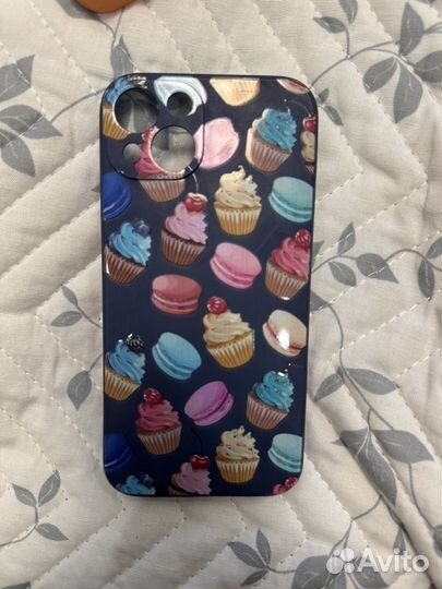 Чехол на iPhone 13