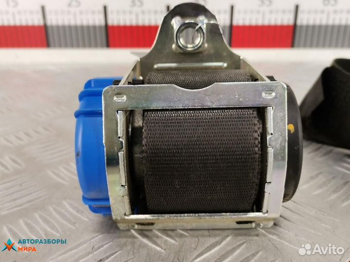 Ремень безопасности Ford Fiesta 5 2006 1302156