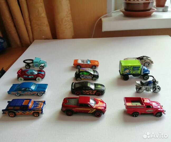 Машинки Hot Wheels. Детские игрушки мальчикам