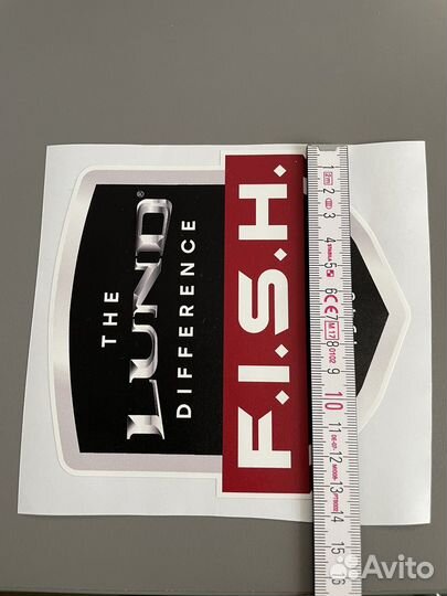 Наклейка на лодку Lund