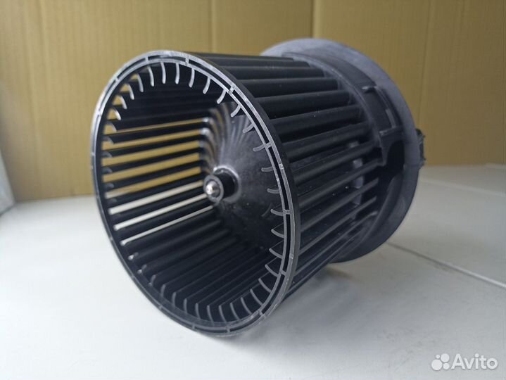 Мотор отопителя салона Renault Logan с 2014