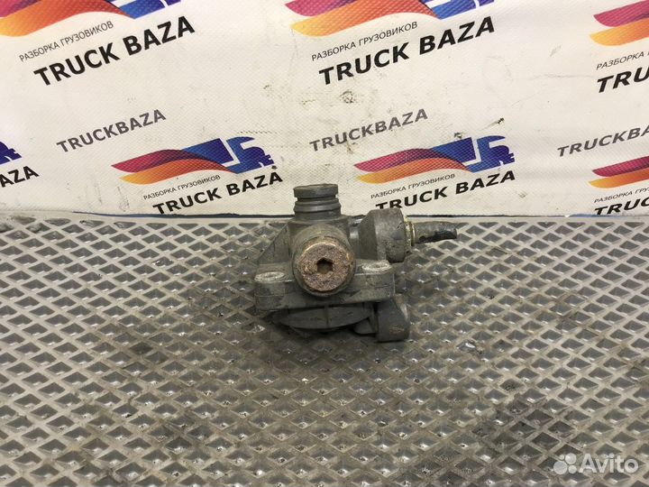 Клапан ускорительный