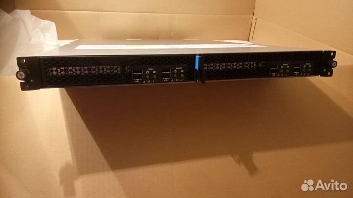 Новые серверные платформы Intel sr1640th 1156 x 4