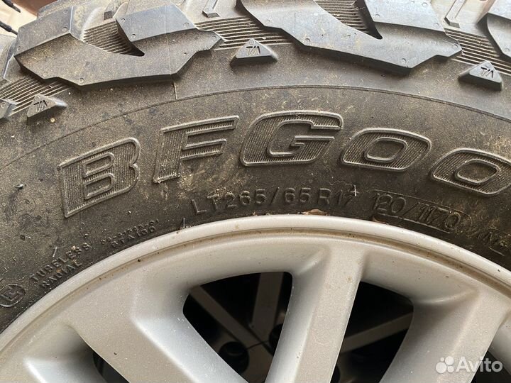 Bfgoodrich Mud-Terrain T/A KM3 265/65 R17