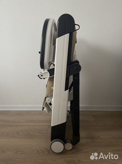 Стульчик для кормления Peg Perego Siesta follow me