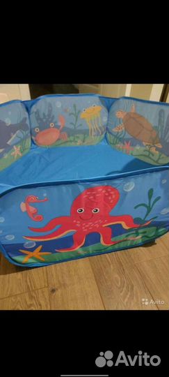 Детский сухой бассейн с шарами