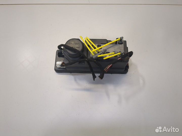 Компрессор центрального замка Mercedes E W210, 200