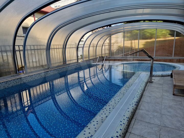 Дом 390 м² на участке 6 сот.