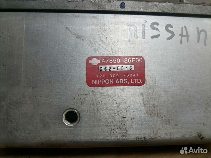 Блок управления ABS Nissan Maxima J30