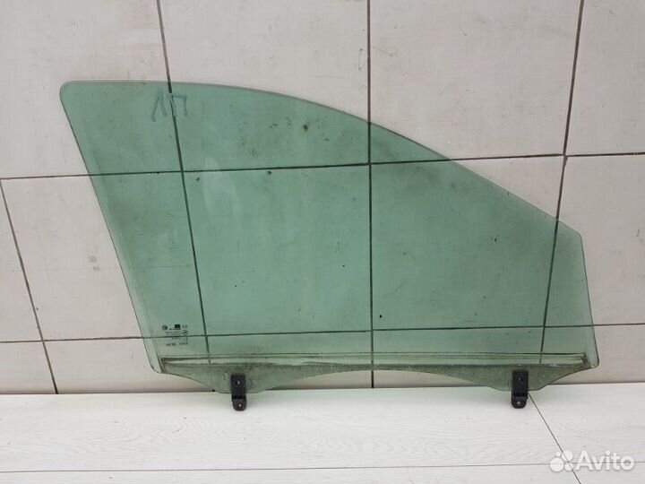 Стекло переднее левое Kia Sorento 1 D4CB 2002