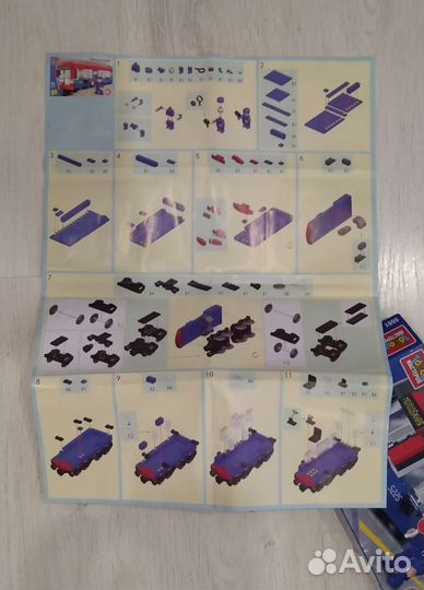 Вагон метро под Лего