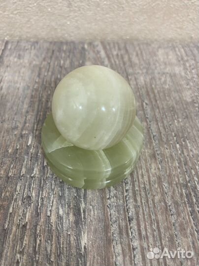 Изделие из камня