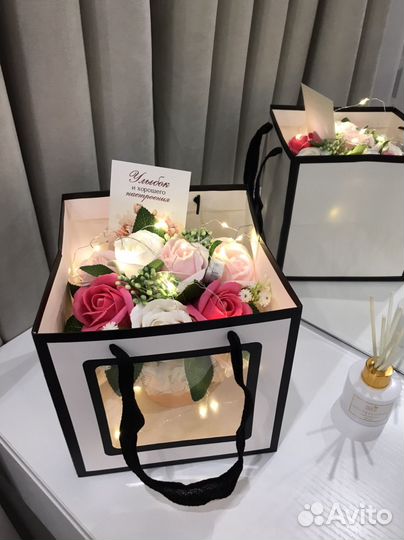 Неувядающий букет из мыльных роз