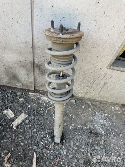 Амортизатор передний правый Lexus GS300 s190