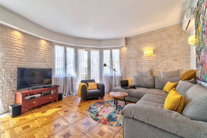 3-к. квартира, 80 м², 5/15 эт.