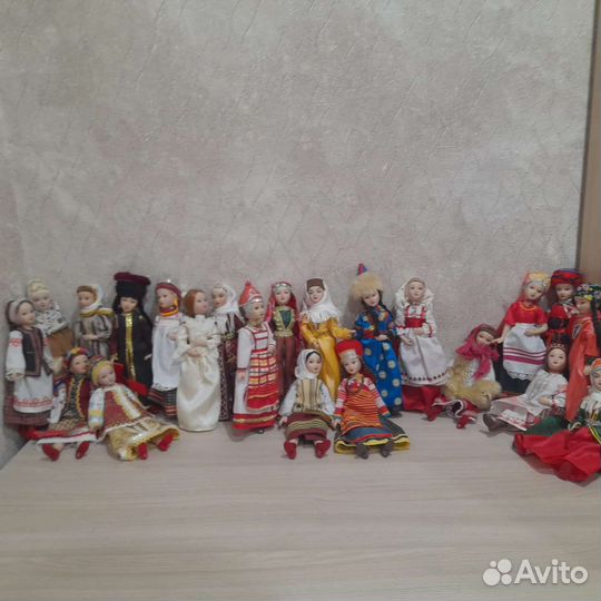 Куклы в народных костюмах деагостини