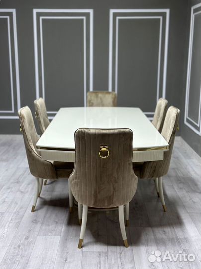 Стол и стулья в гостиную.Оплата при получении
