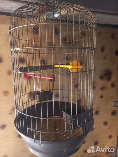 Клетка для крупного попугая