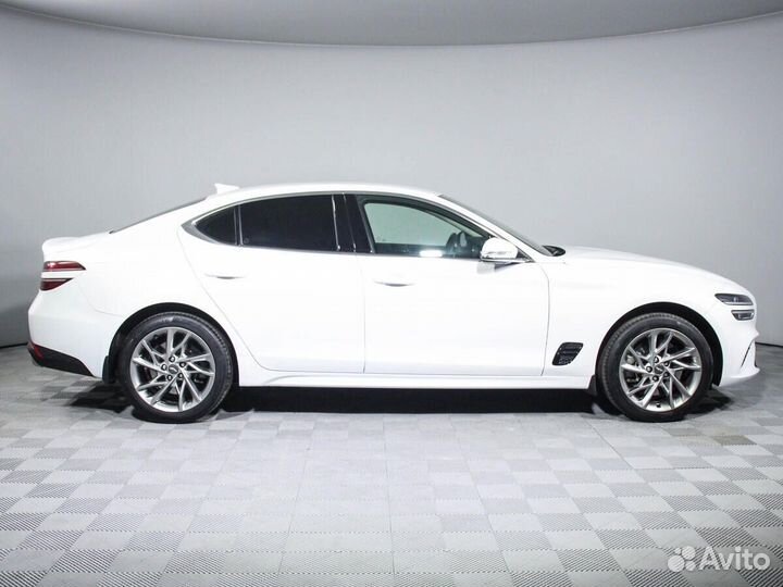 Genesis G70 2.0 AT, 2021, 9 216 км
