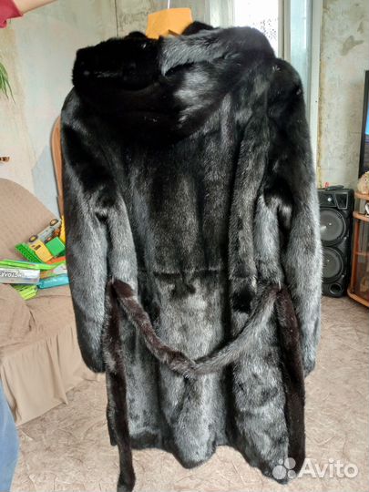 Продам норковую шубу