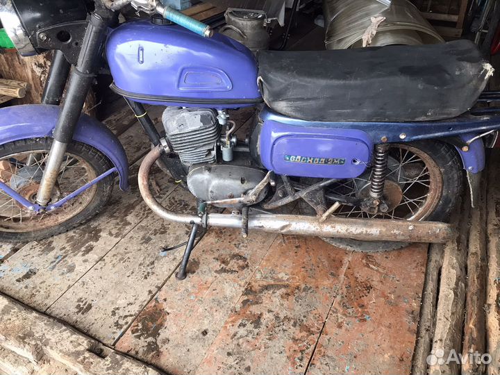 Мотоцикл восход 2м на запчасти