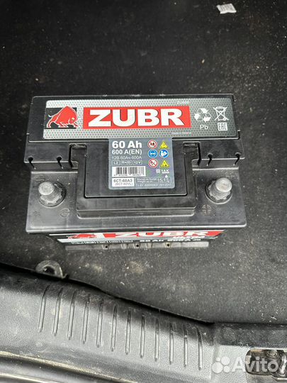 Новый Автомобильный аккумулятор Zubr