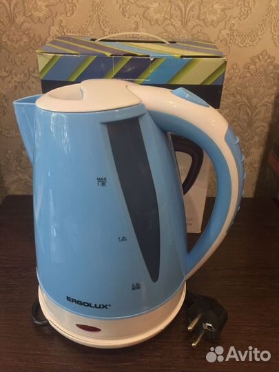 Электрический новый чайник