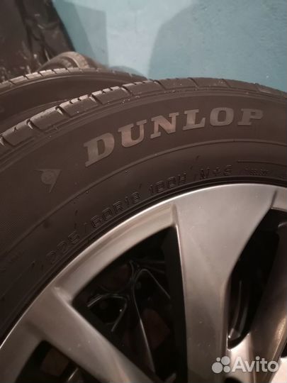 Dunlop Grandtrek ST30 225/60 R18 100H