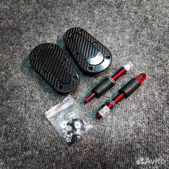 Замки капота - D1 style (карбон)