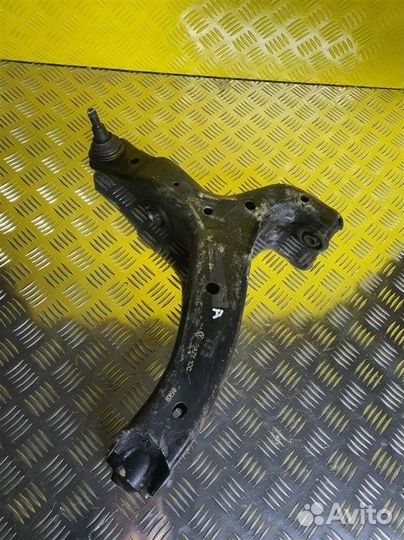 Рычаг передний правый Volkswagen Amarok
