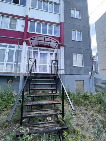 1-к. квартира, 40 м², 1/10 эт.