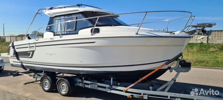 Катер Jeanneau Merry Fisher 795