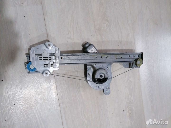 Электростеклоподъемник задний Ларгус