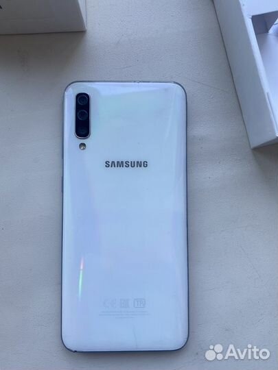 Samsung Galaxy A50, 6/128 ГБ