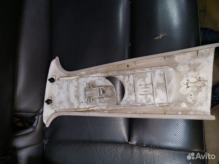 Накладка центральной стойки Volkswagen Passat B5